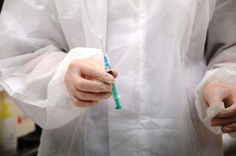 Вакцинация от COVID-19 началась в селе Усть-Белая