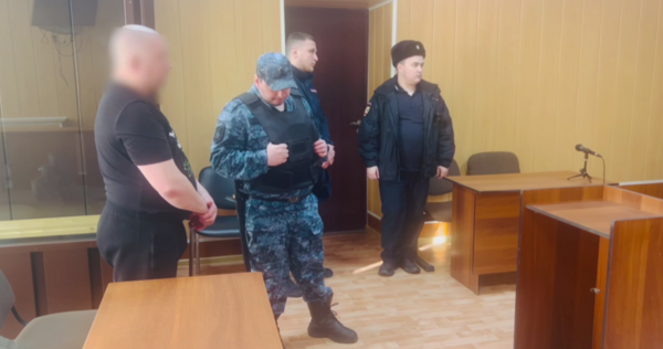 Жителя Анадыря осудили за избиения людей и порчу паспорта