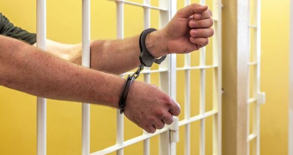 Двое жителей Анадыря получили большие тюремные сроки за серию преступлений