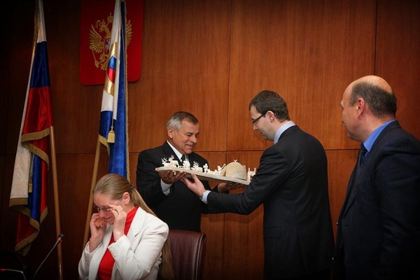 Как власть провожала власть на покой...