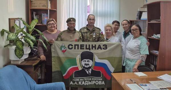 Ветеранам спецназа "Ахмат" из чукотского села Лорино вручили государственные награды